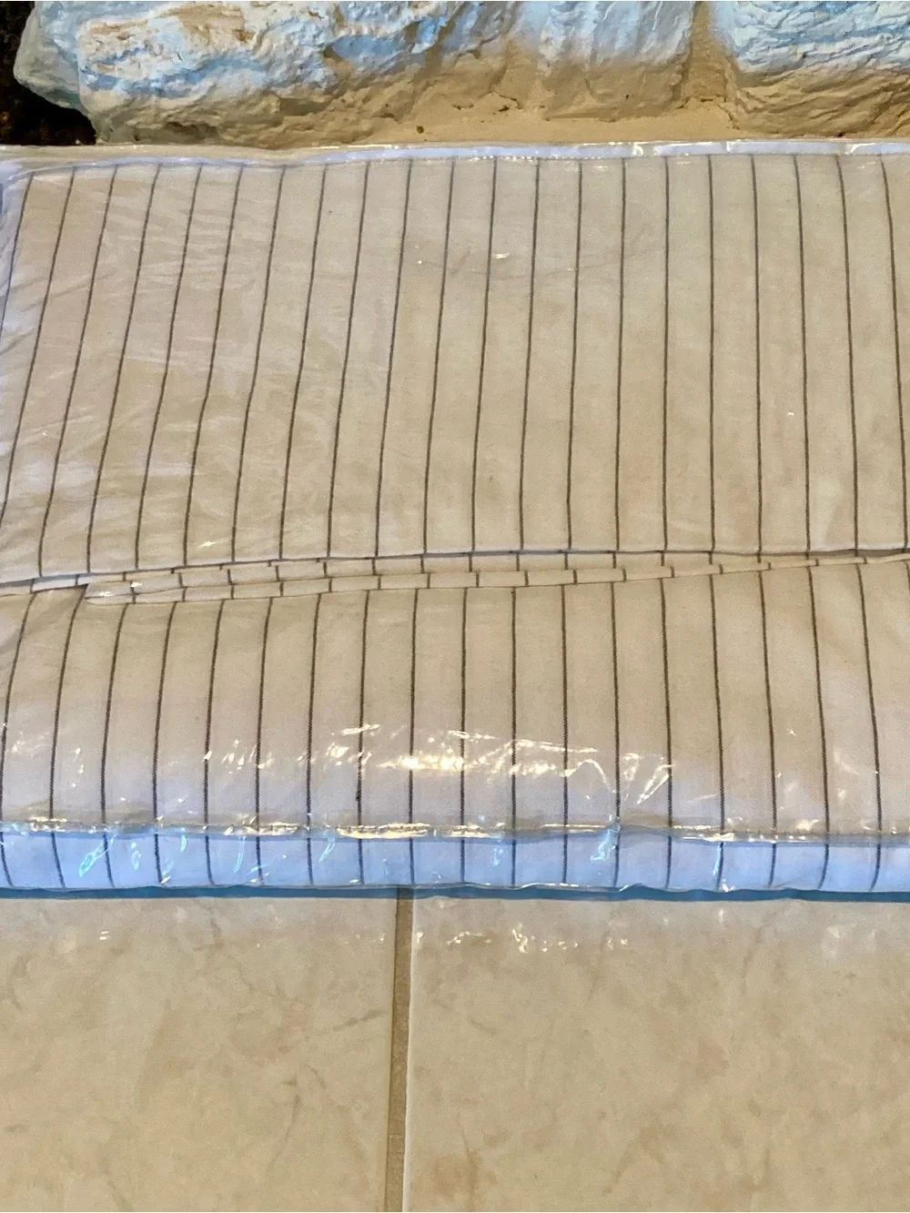 NEW INUP Home White Pinstripe King Duvet Cover Set